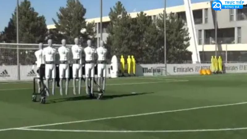 real-madrid-ap-dung-robot-2